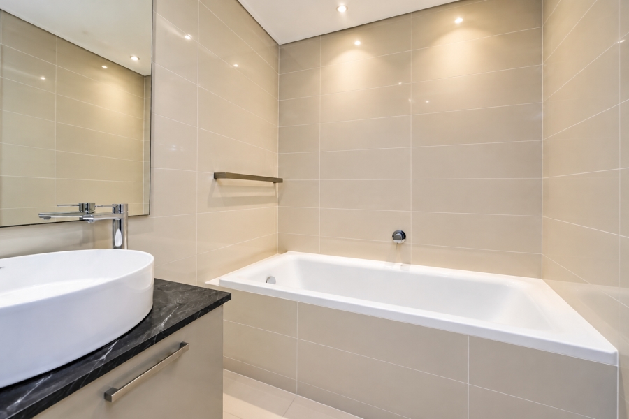 To Let 2 Bedroom Property for Rent in Vredehoek Western Cape
